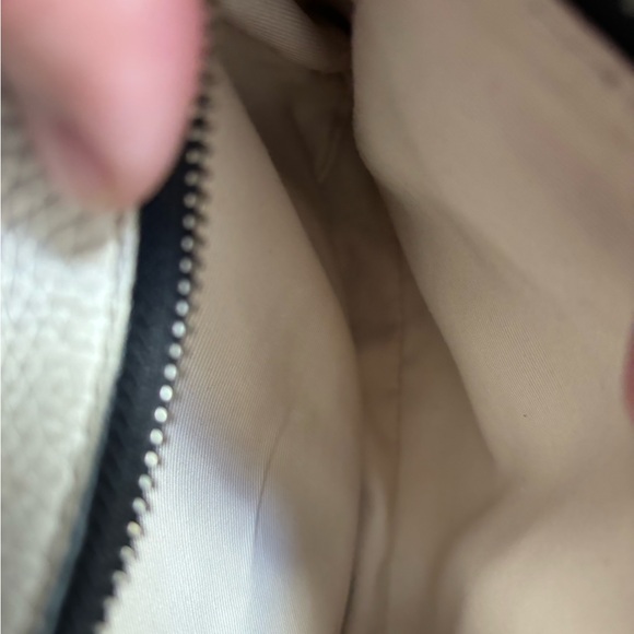 Marc Jacobs soft box 20 cross body in Ivory. - Picture 5 of 9